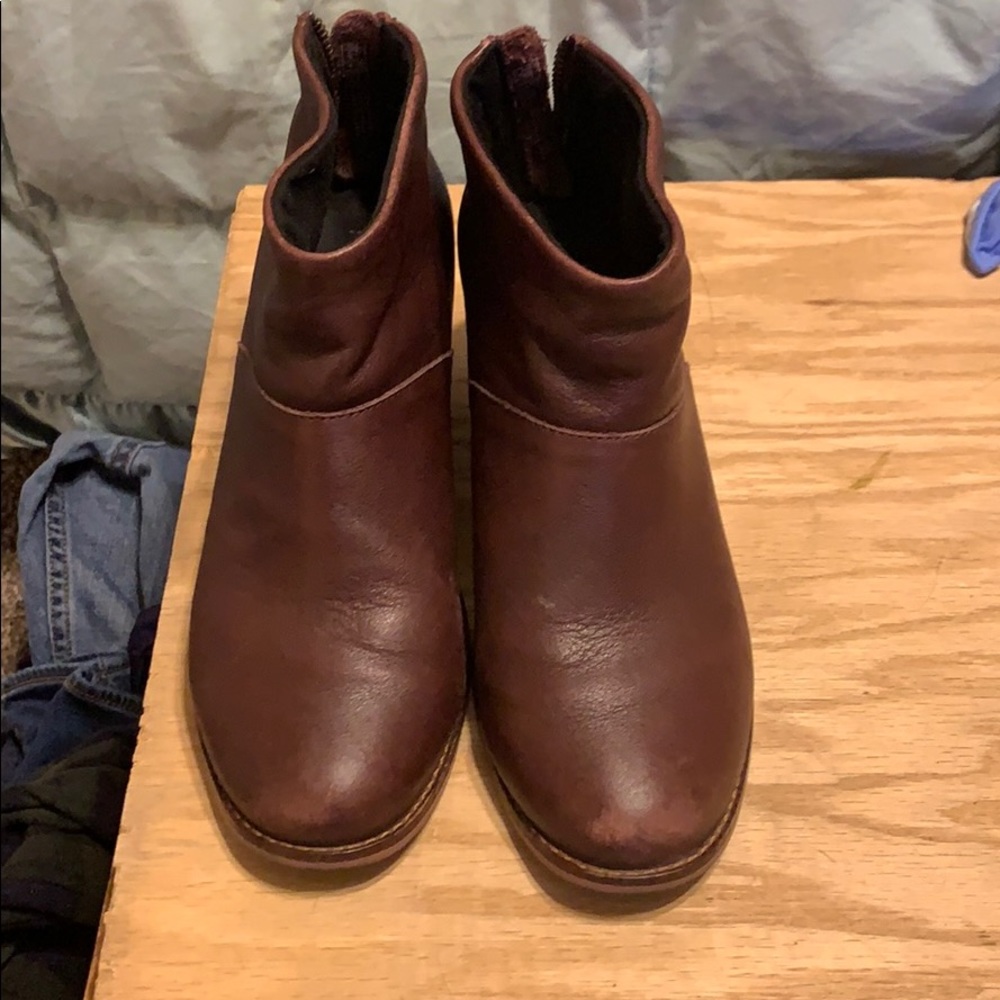 Toms Leila Boots Size 7W